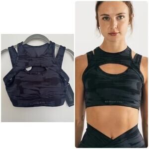 Alphalete Surface Keyhole Sports Bra in Black Camo